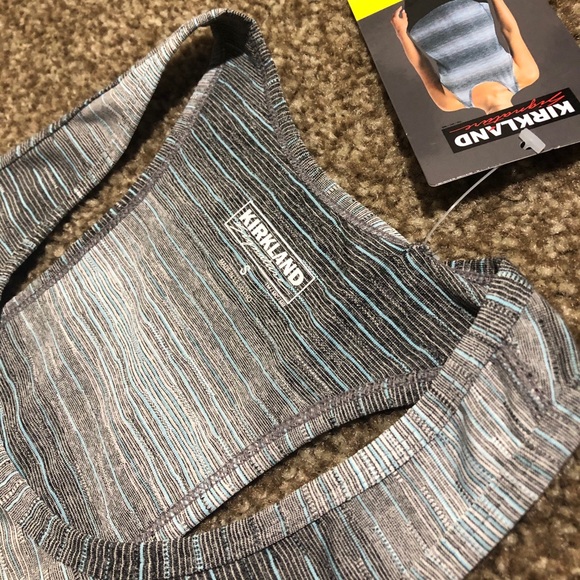 Kirkland Signature Ladie's Active Tank Top - Picture 3 of 6